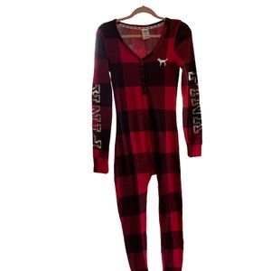 ✨ RARE ✨ Victoria’s Secret— PINK Red & Black Checkerboard Footless Onesie PJs